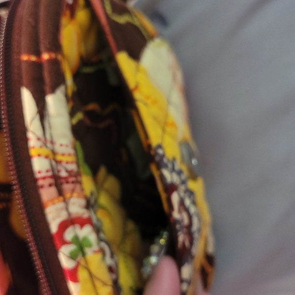 VERA BRADLEY CROSS BODY/SHOULDER—GREAT CONDITION! - Picture 7 of 9